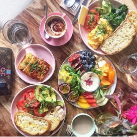 11910112_1622066514713835_687722144_n