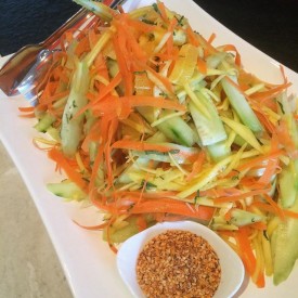 915700_1675359469400402_1362564797_n